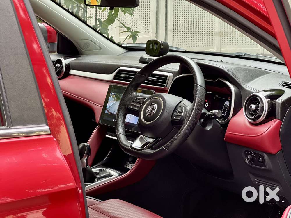 MG ASTOR 1.5 Savvy CVT S Red, 2022, Petrol