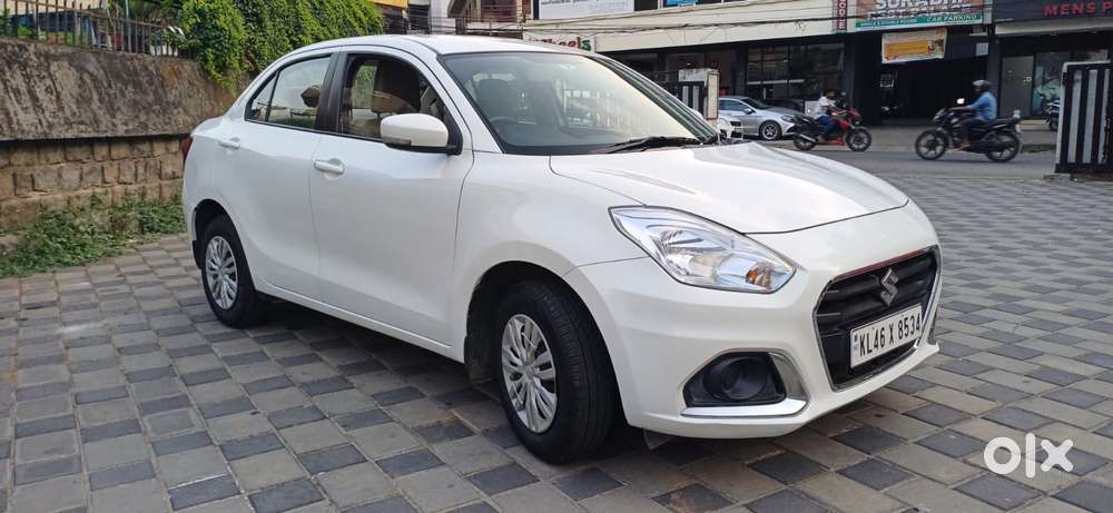 Maruti Suzuki Swift Dzire 1.3 Vxi, 2022, Petrol