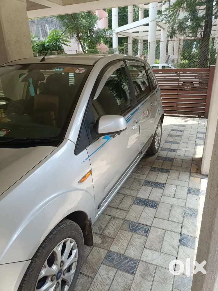 Ford Figo 1.5 Titanium 2014