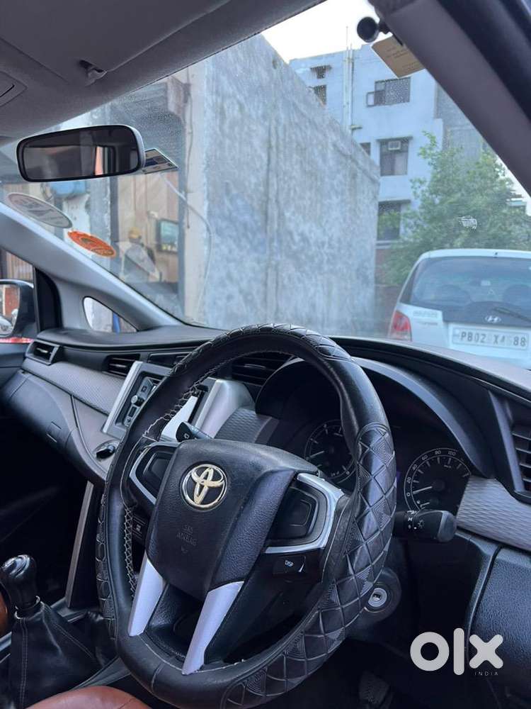 Toyota Innova Crysta 2017
