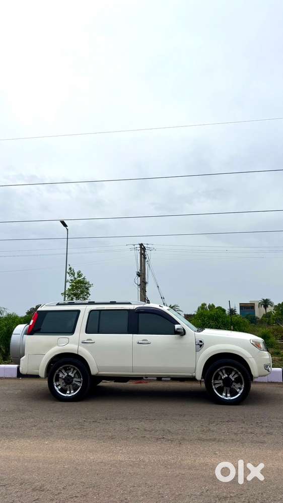 Ford Endeavour Diesel 2011