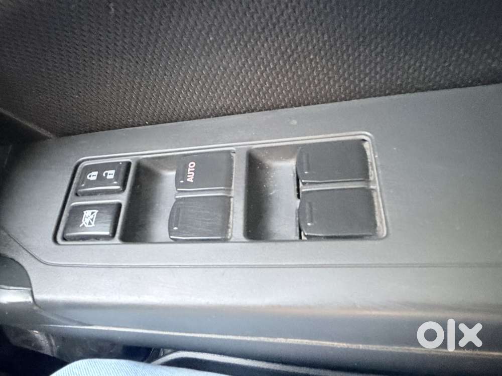 Maruti Suzuki Vitara Brezza Vdi (o), 2016, Diesel