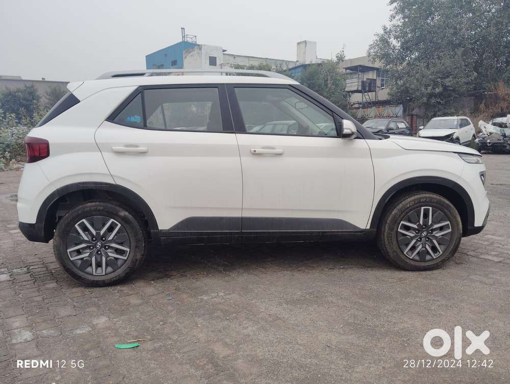 Hyundai Venue 1.0l Turbo Gdi Sx Mt, 2022, Petrol