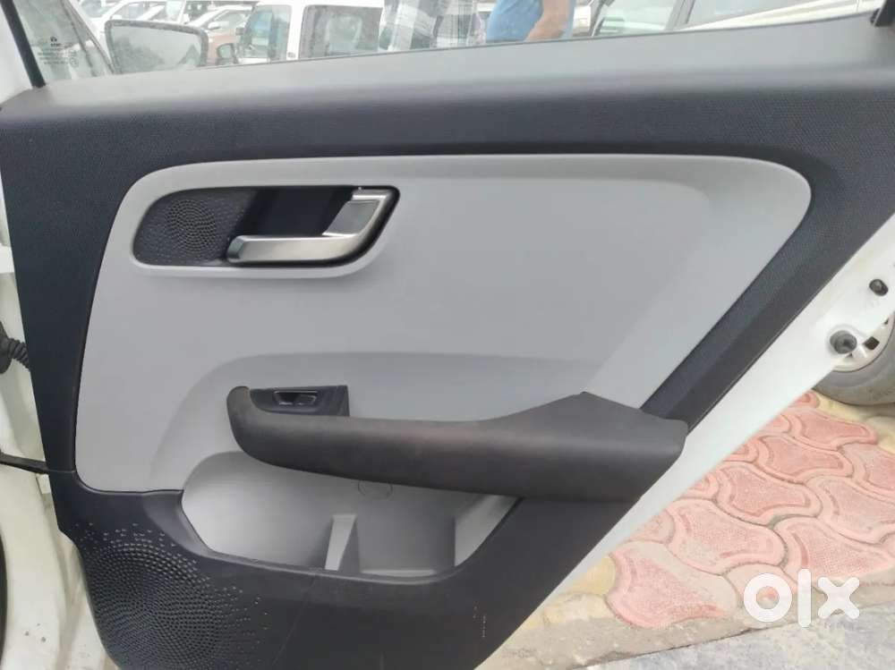 Tata Altroz Xz, 2020, Petrol
