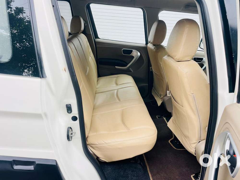Mahindra Tuv 300 T8, 2016, Diesel