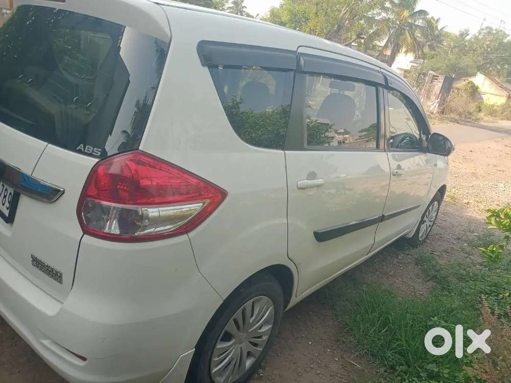 Maruti Suzuki Ertiga 2013