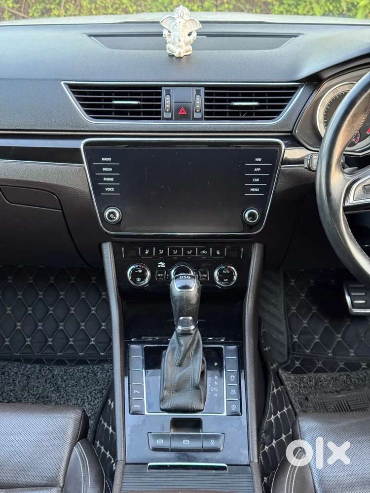 Skoda Superb 2.0 L&k Tsi At, 2020, Petrol