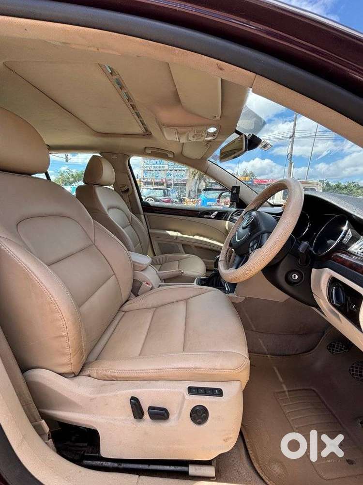 Skoda Superb Petrol Ambition, 2011, Petrol