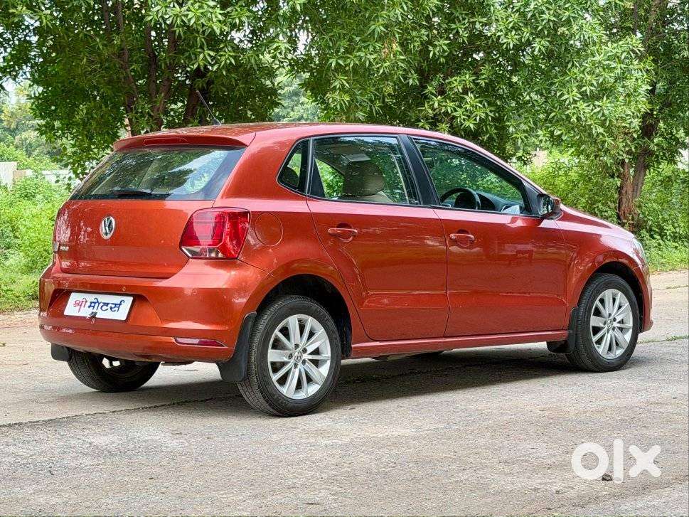 Volkswagen Polo Highline 1.6l Petrol, 2015, Petrol