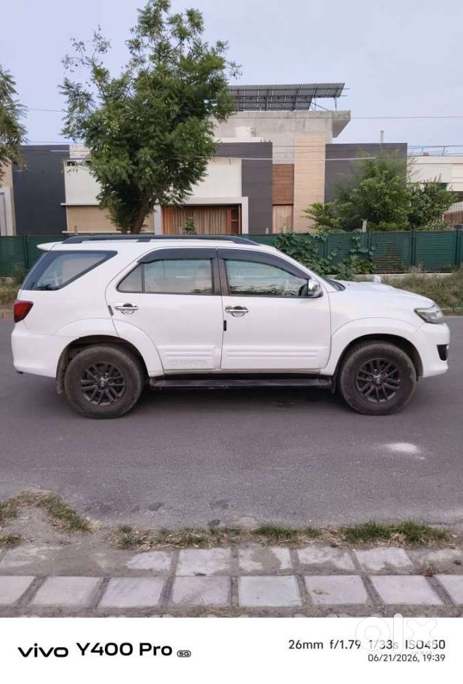 Toyota Fortuner, 2010, Diesel