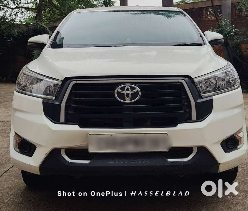 Toyota Innova Crysta 2.4 G Mt 8s, 2024, Diesel