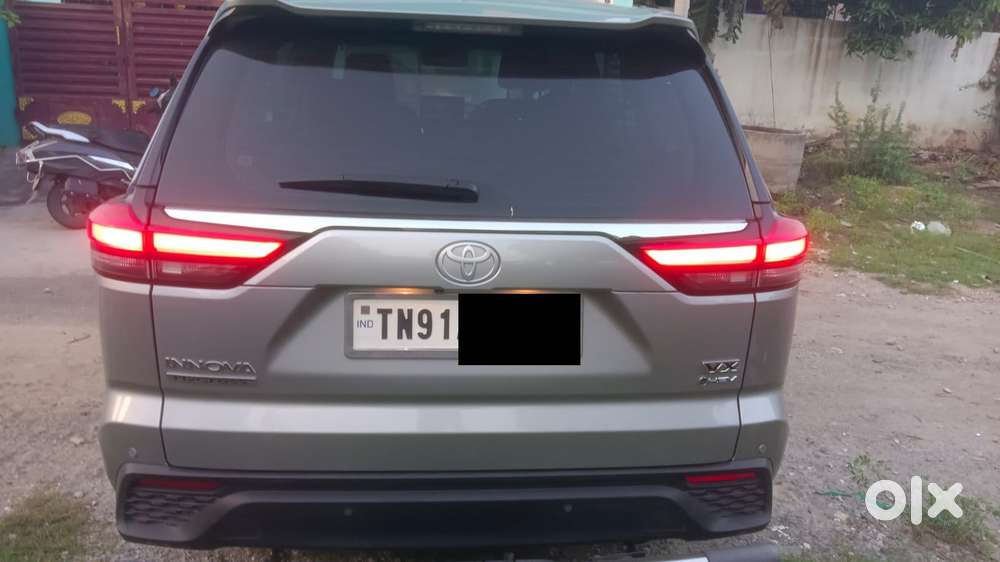 Toyota Innova Hycross 2.0 Vx Hybrid 7 Str, 2025, Petrol