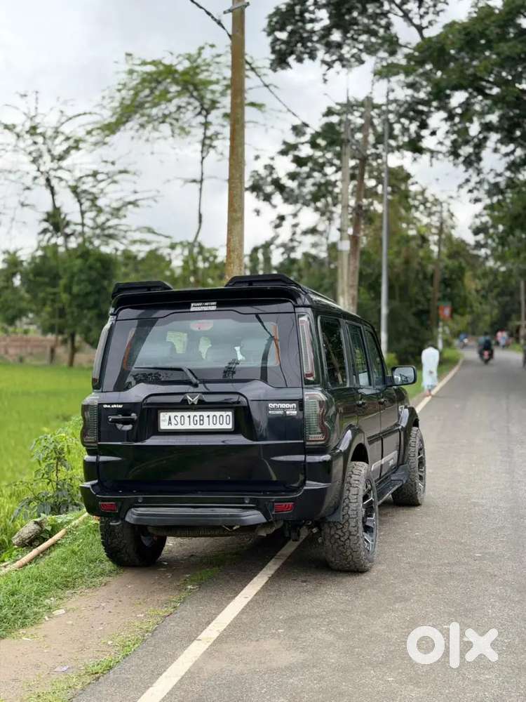 Mahindra Scorpio Classic S11 2025 Diesel 45000 Km Driven