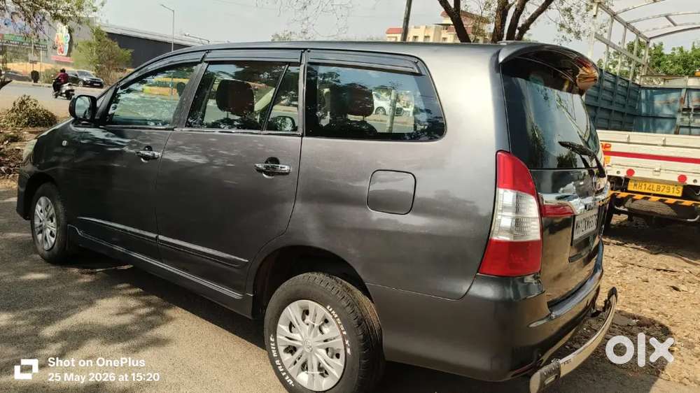 Toyota Innova 2015 Diesel Well Maintained