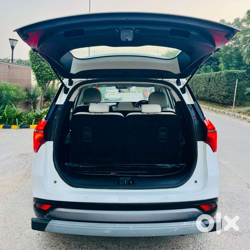 Mahindra Xuv700 2.2 Ax 7 Diesel At Luxury Pack Str, 2023, Diesel