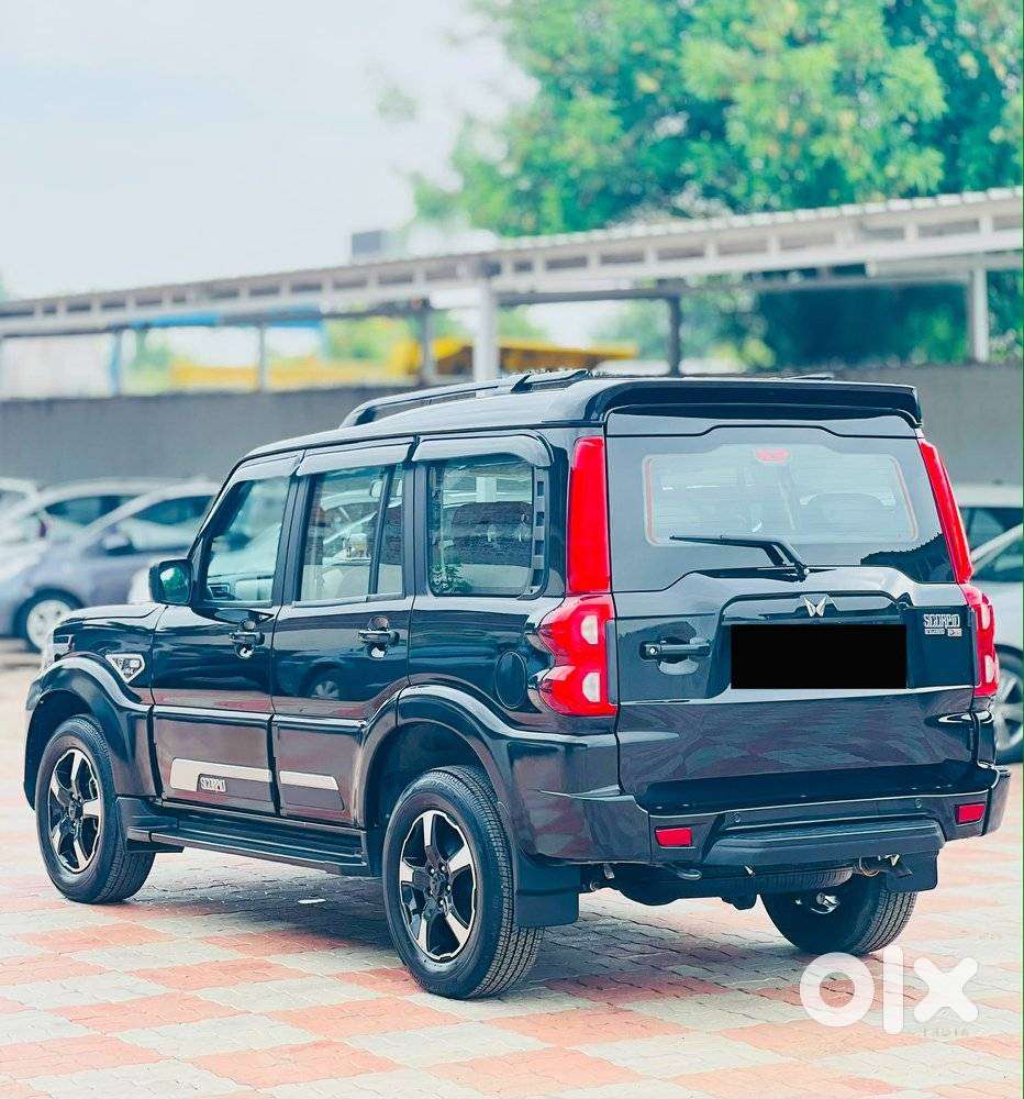 Mahindra Scorpio S11 Mt 7s, 2025, Diesel