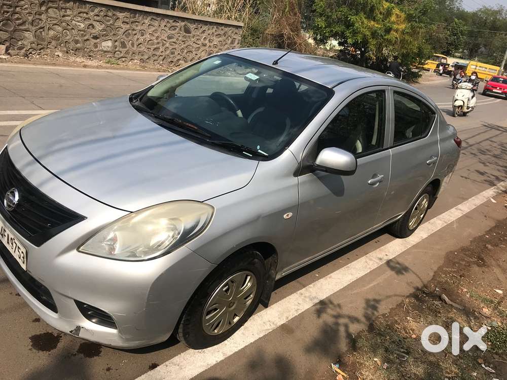 Nissan Sunny Petrol 2012