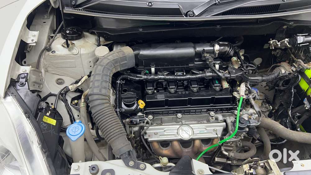 Maruti Suzuki Swift 1.3 Lxi, 2022, Petrol