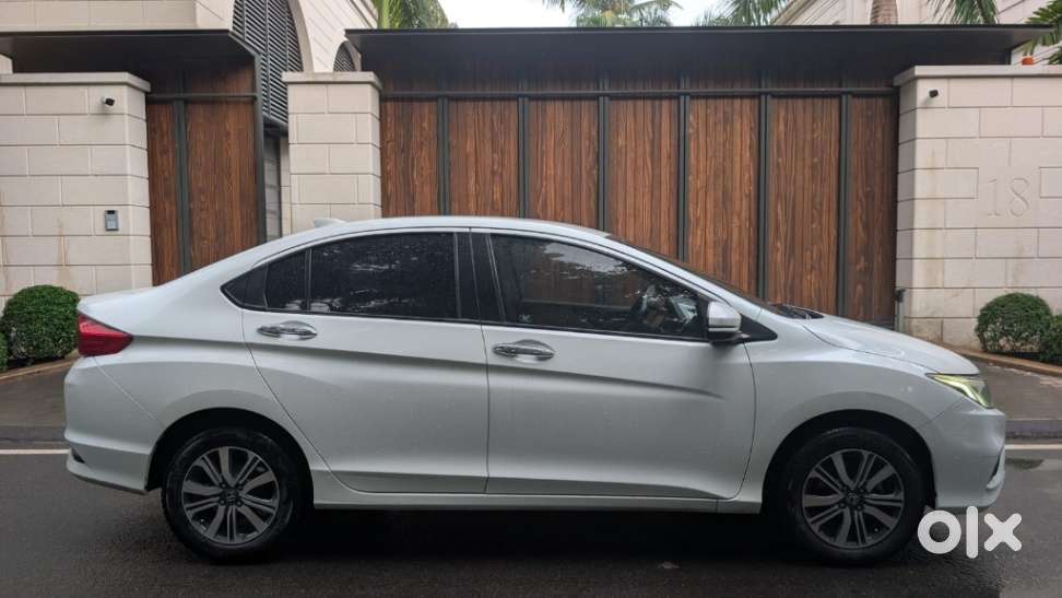 Honda City V Mt Exclusive, 2022, Petrol