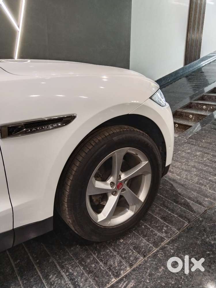 Jaguar F-pace Prestige 2.0 Petrol, 2019, Petrol