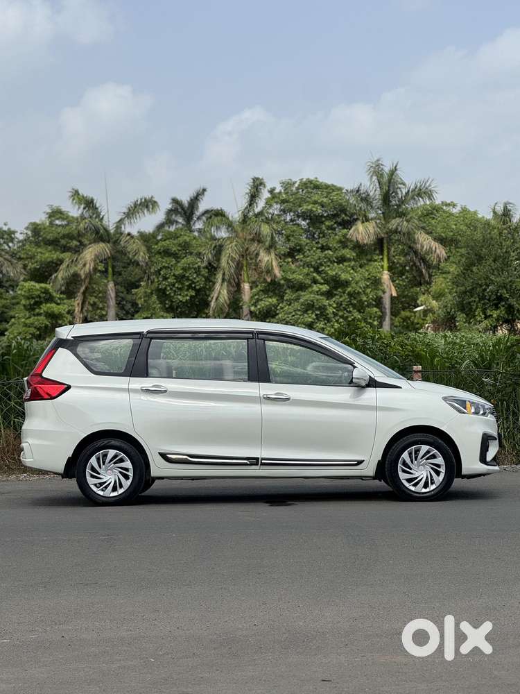 Maruti Suzuki Ertiga 2022-2023 Vxi Cng, 2022, Cng & Hybrids
