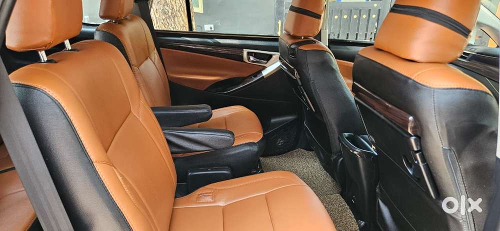 Toyota Innova Crysta 2.8 Z, 2017