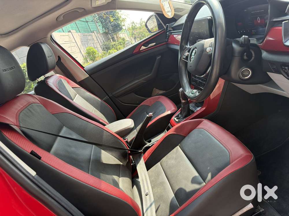 Skoda Kushaq 1.0 Tsi Style At, 2023, Petrol