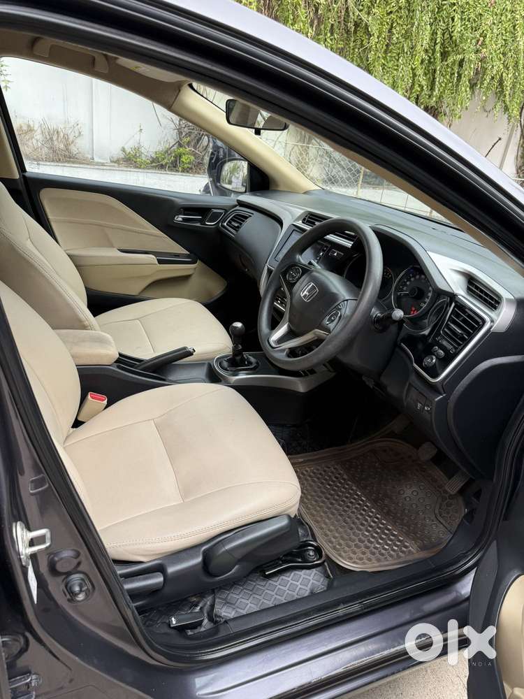 Honda City I-vtec V, 2017, Petrol
