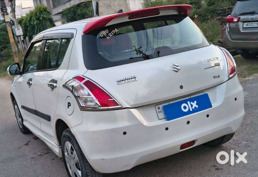 Maruti Suzuki Swift Vxi 1.2 Abs Bs-iv, 2016, Petrol