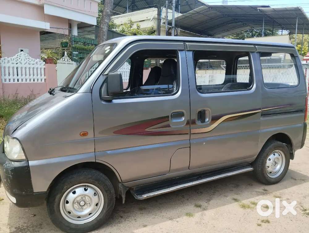 Maruti Eeco Smiles 2011