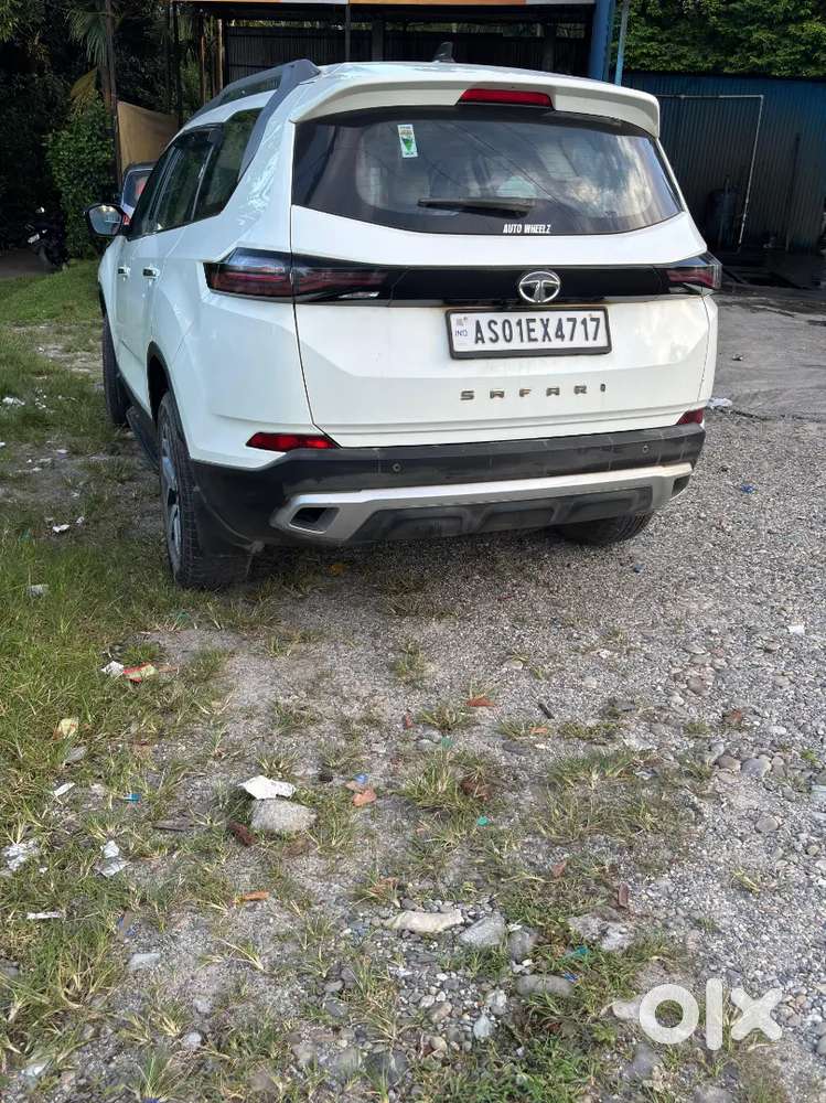 Gari Ekdm Moja Hoi Ase 
Solai Sai Poson Hole Loi Lobi
