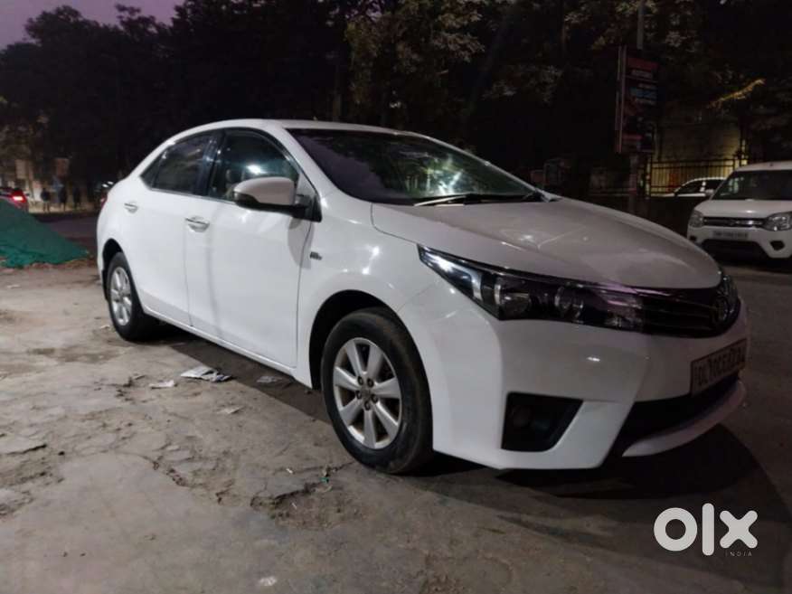 Toyota Corolla Altis 1.8 G Cvt, 2015, Petrol