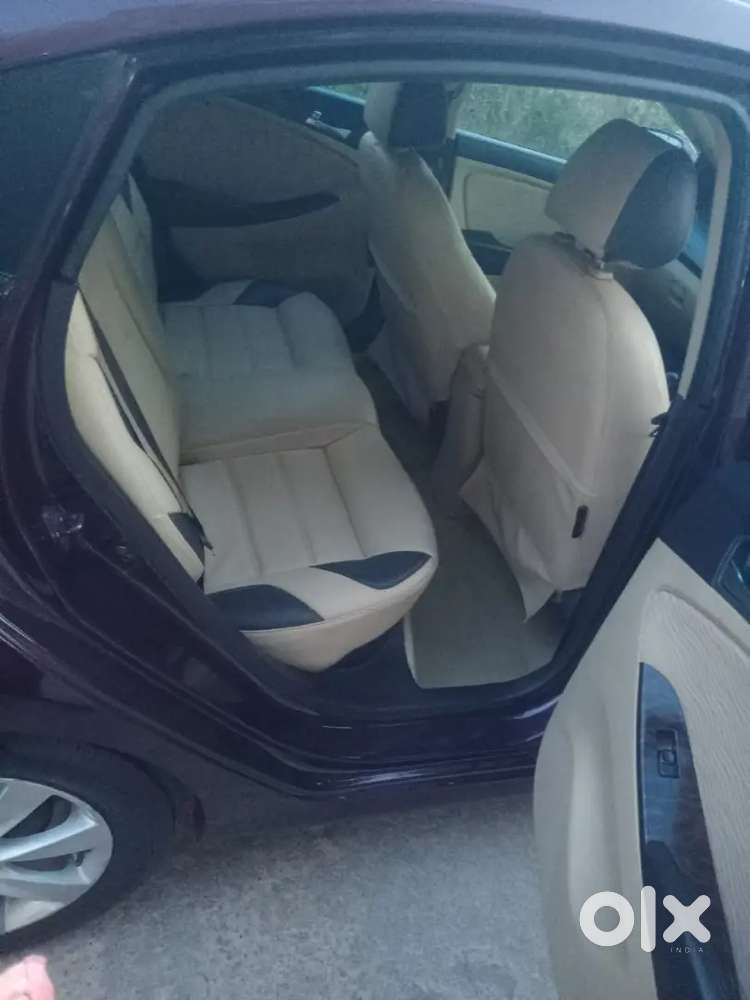 Hyundai Varan 16sx Model 2013