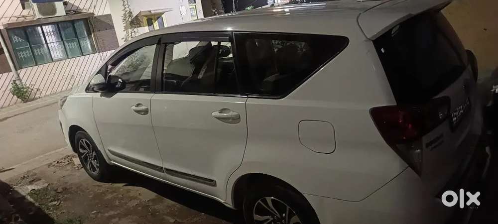 Toyota Innova Crysta 2022 Diesel Well Maintained