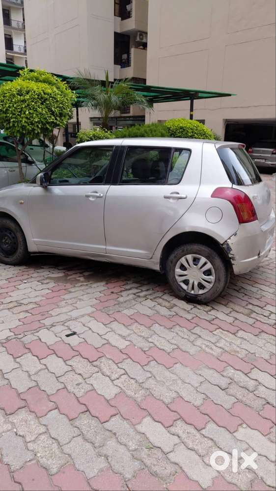Maruti Suzuki Swift 2005 Petrol