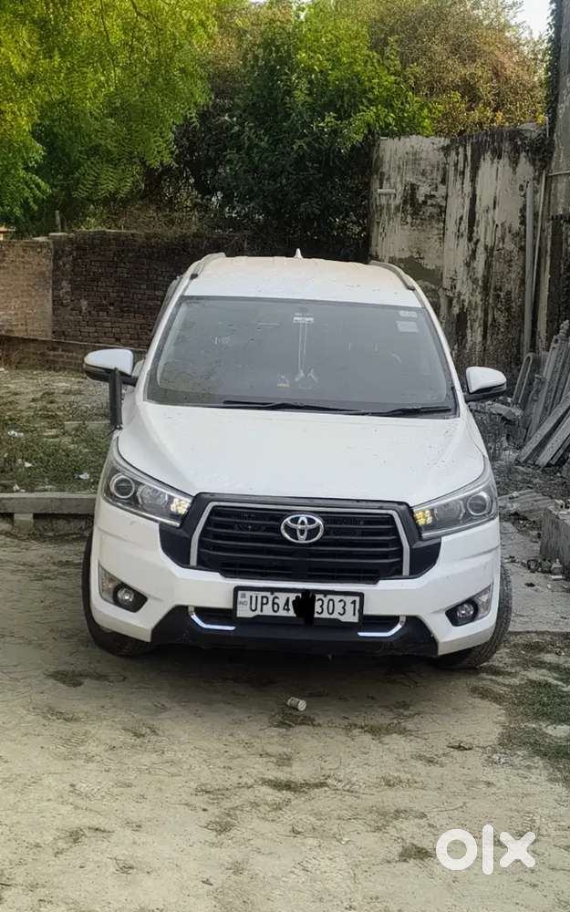 Toyota Innova Crysta 2018 Diesel Well Maintained