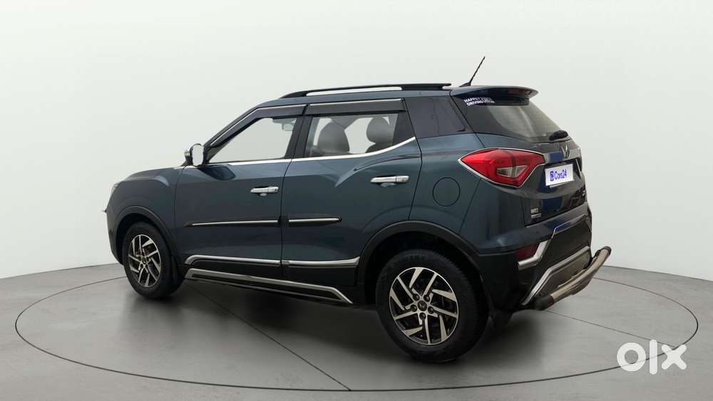 Mahindra Xuv300 1.2 W8 (o) Amt Petrol, 2022, Petrol