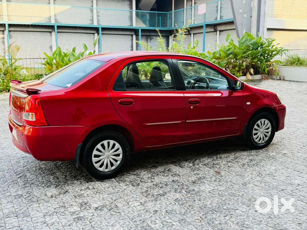Toyota Etios, 2011, Petrol