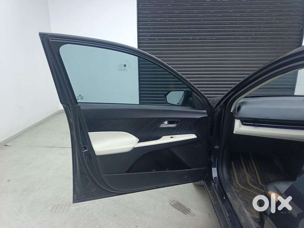 Hyundai Verna 1.5 Sx Petrol Mt, 2023, Petrol