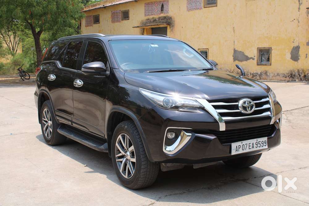 Toyota Fortuner 2.8 At Celebratory Edition, 2018, Diesel
