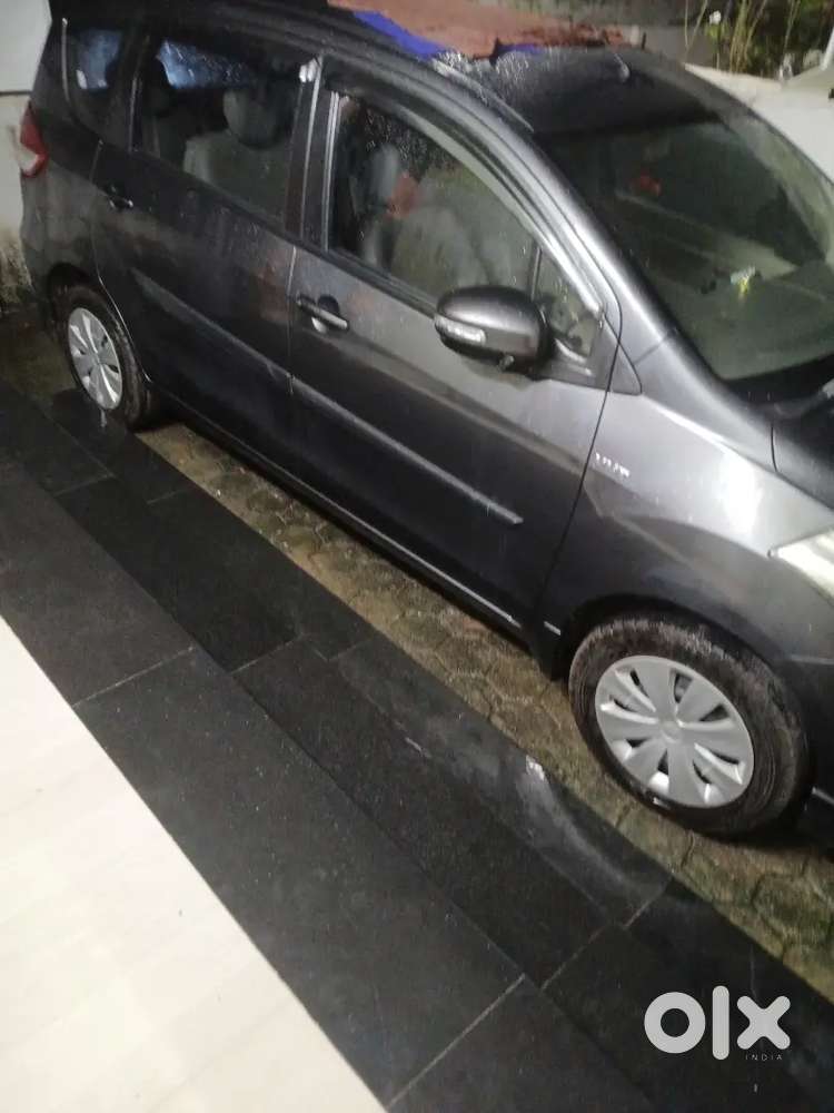 Maruti Suzuki Ertiga 2017 Petrol 65000 Km Driven