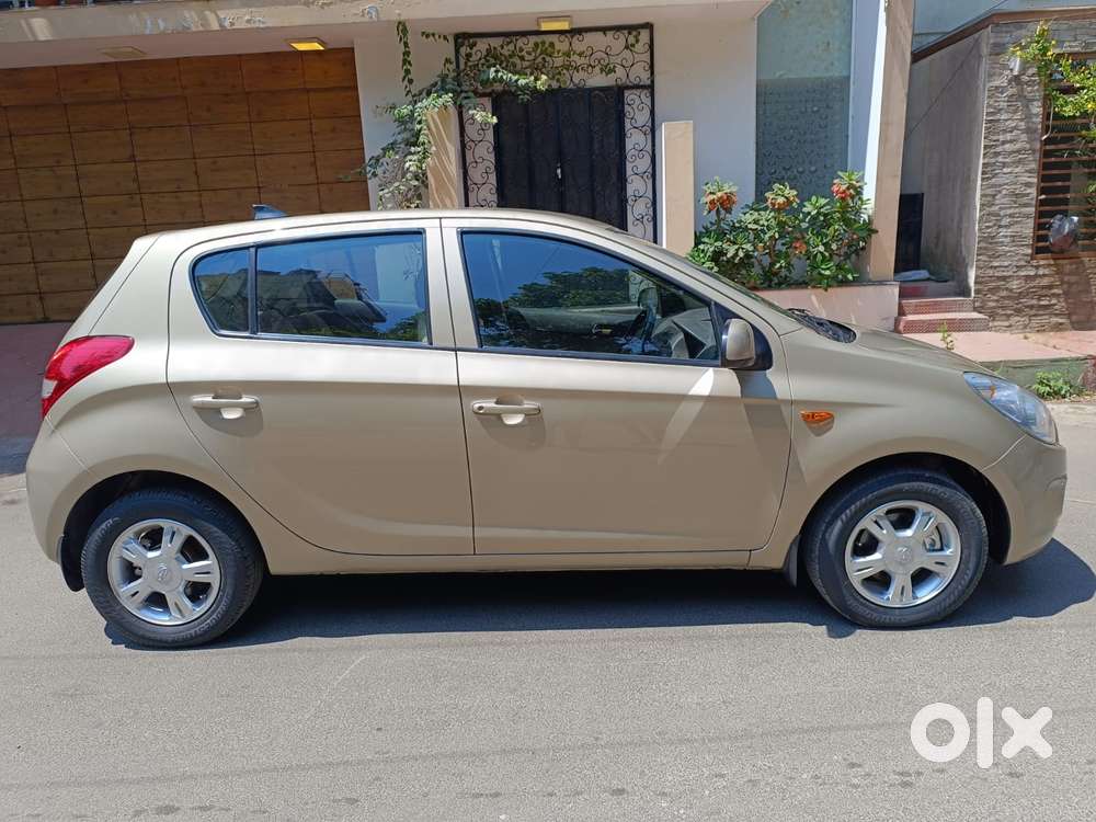 Hyundai i20 [2010-2012] 1.4 CRDi Magna (O), 2010, Diesel