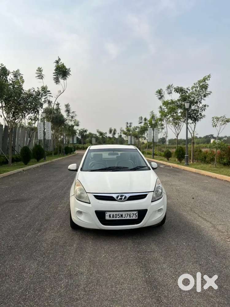 Hyundai I20 2010 Petrol 76000 Km Driven
