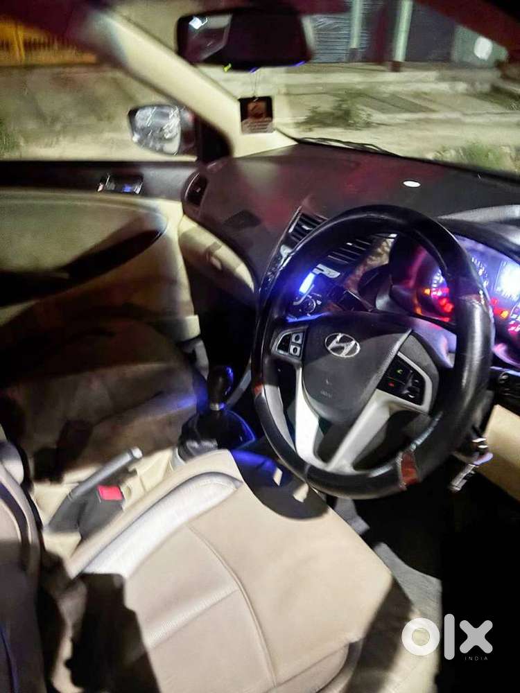 Hyundai Verna Vtvt 1.6 Sx, 2014, Petrol