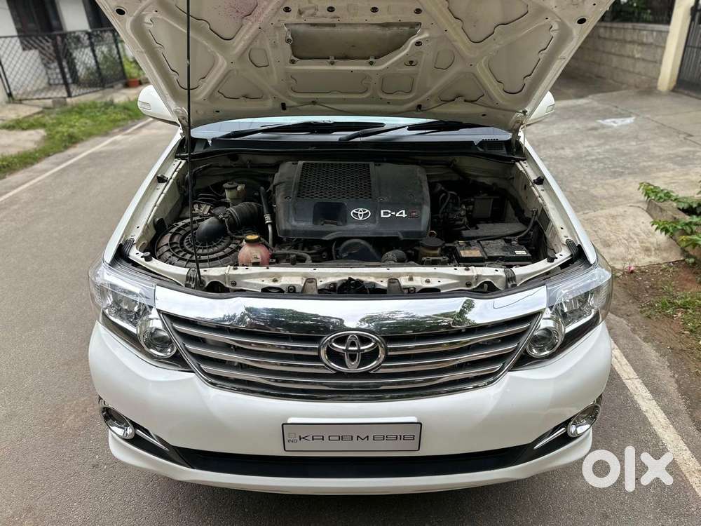 Toyota Fortuner 3.0 4x4 Manual, 2011, Diesel