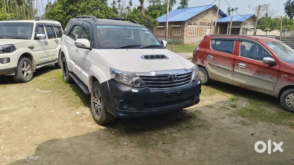 Toyota Fortuner 2015 Diesel 120000 Km Driven