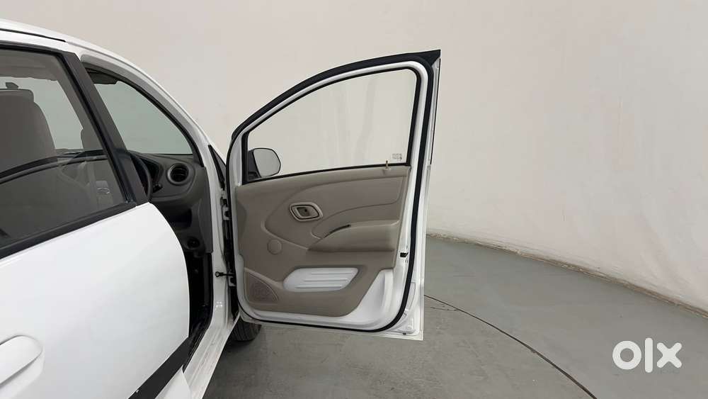 Datsun Redigo T Option, 2016, Petrol