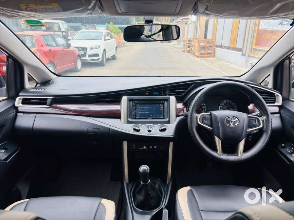 Toyota Innova Crysta 2.4 G Mt, 2017, Diesel