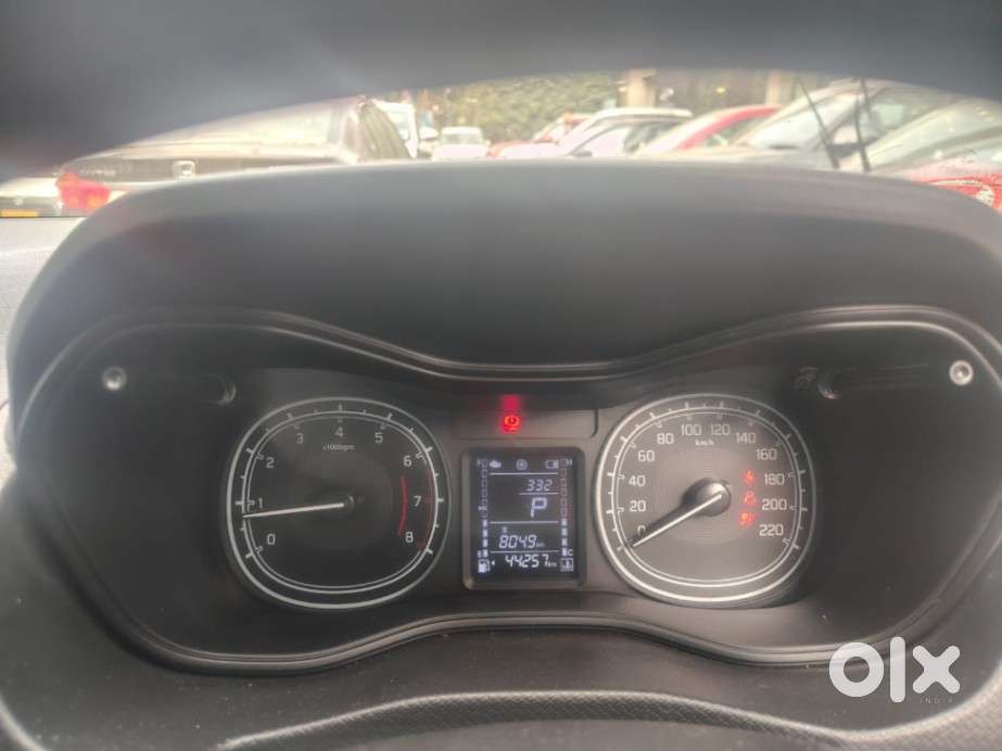 Maruti Suzuki Vitara Brezza 1.5 Vxi At, 2021, Petrol