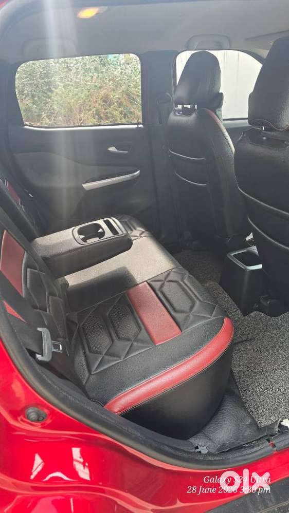 Nissan Magnite 1.0 Xv, 2022, Petrol